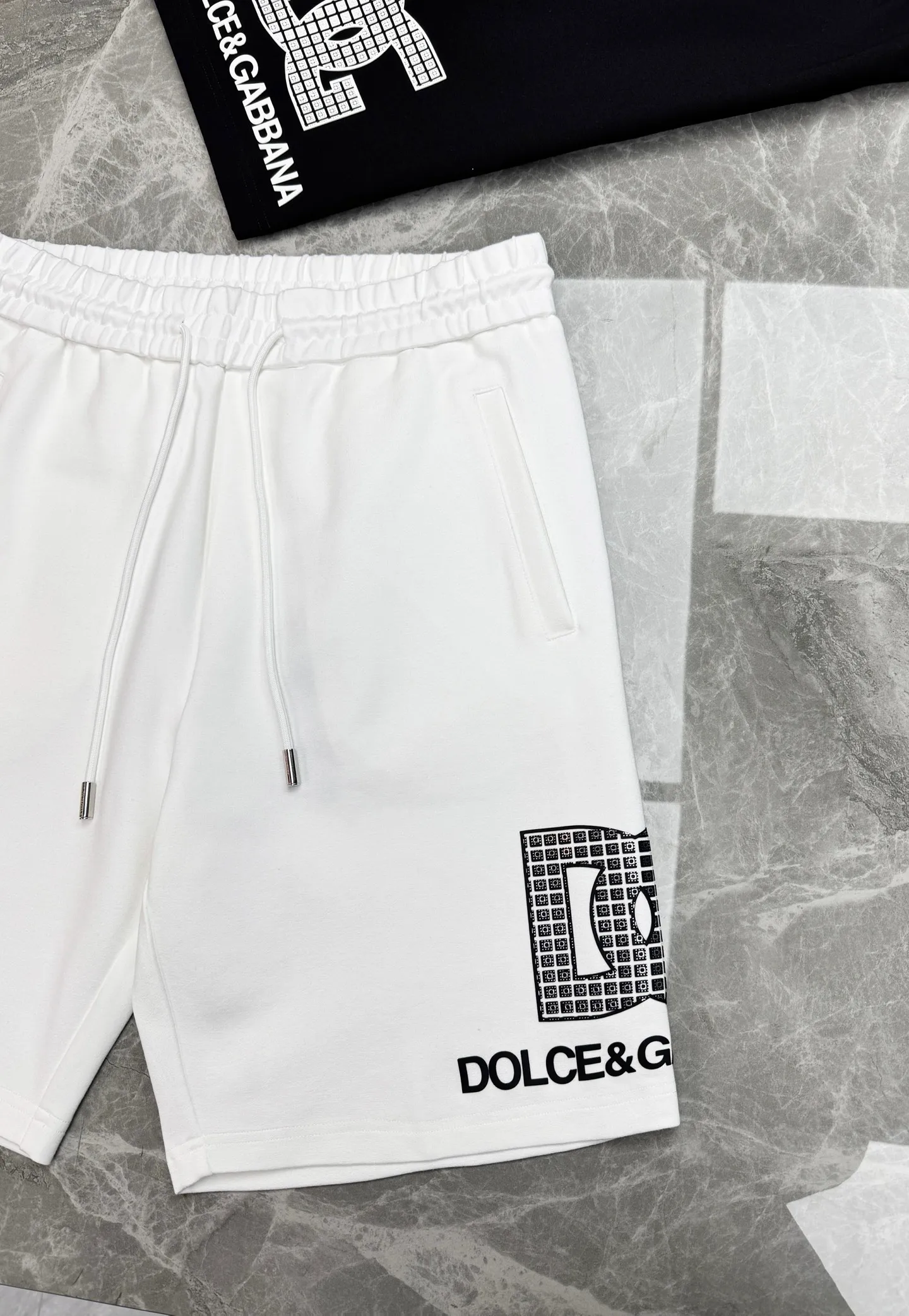 180。 190 ⚜️ DOLCE&GABBANA DG 🩳 T ❤️ Premium ， ， Breathable， ， 、 ， ， 。 ， DOLCE&GABBANA DG ，Retro ， ； ， ， 。Classic ， ； ， ， ； + ， 。Classic / ， ， 。 ！Sizes：M-3XL/29-36 ❗️（S 4XL ）175/145 L